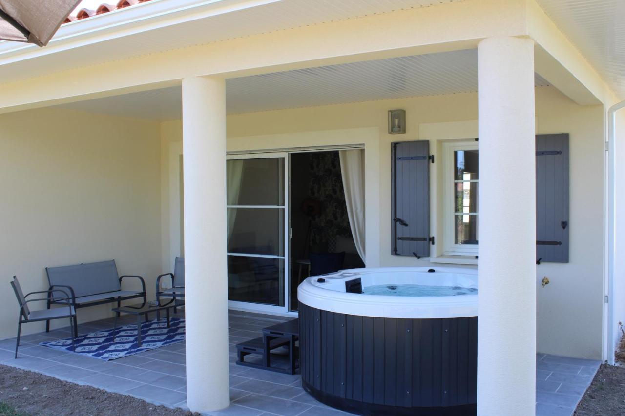Gite Lou, Gite Famille Et Bien Etre Avec Jacuzzi Фонтене-льо-Конт Екстериор снимка